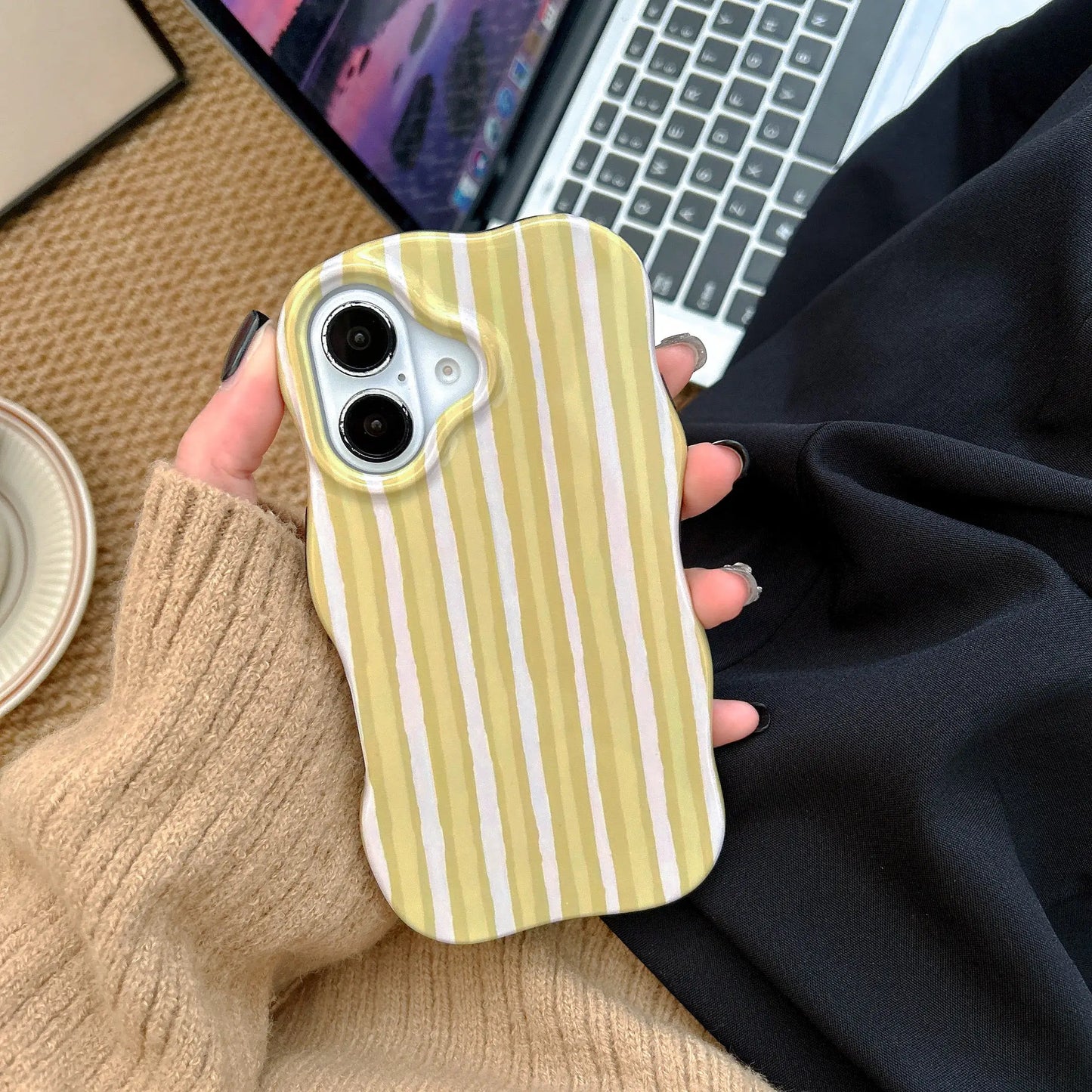 Glossy Striped iPhone Case – Slim Fashion Wave Edge Cover